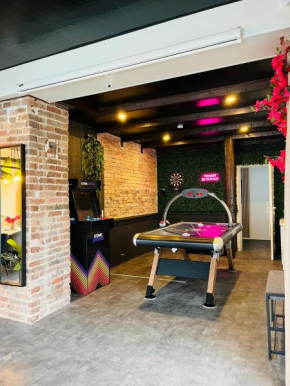 OVERNIGHT No4 - Arcade, Kino, Airhockey, Dart